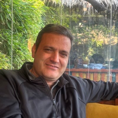 عبدالله مومنی Abdollah Momeni's profile picture