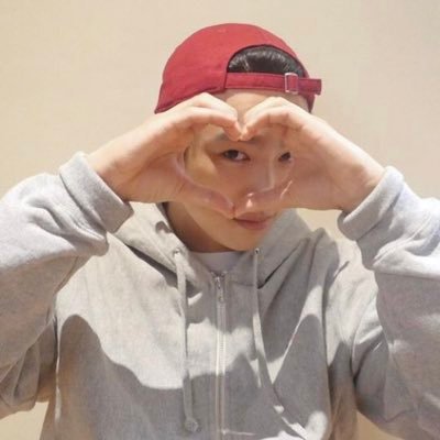 ˚ ༘♡ jinyoung ·˚ °•ᴺᴺ's profile picture
