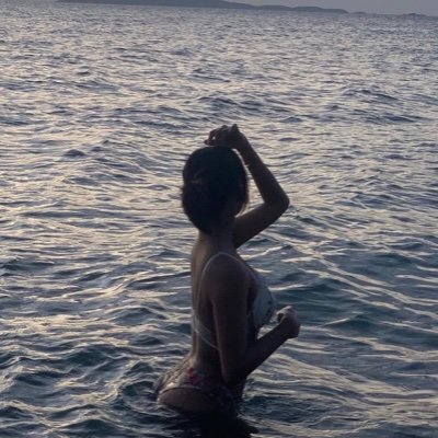 Crys🦋's profile picture
