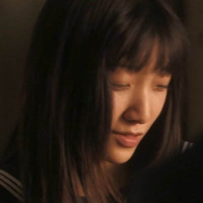 r's profile picture