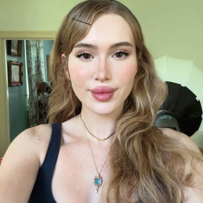 TsGoirl's profile picture