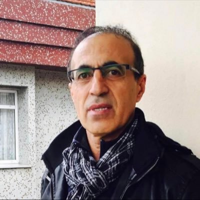 Av Suphi Özgen's profile picture