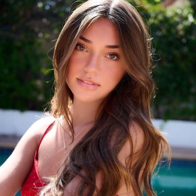ItsPresleyE's profile picture