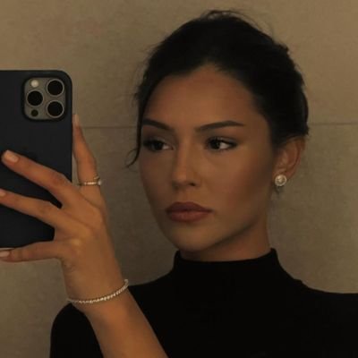 julsmedina_'s profile picture