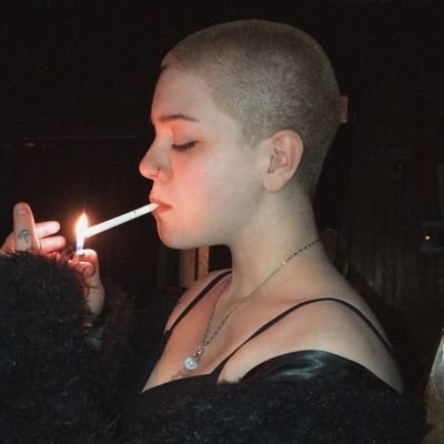 me_miv's profile picture