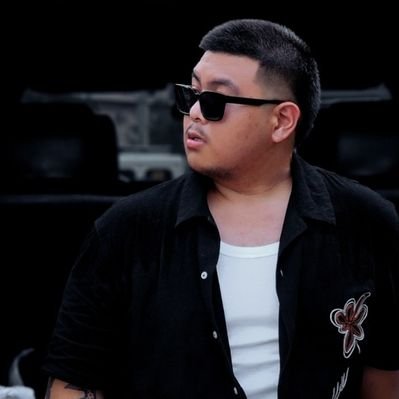 J's profile picture