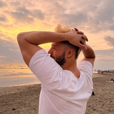 Lukasz's profile picture