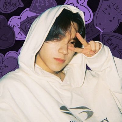 eva 👾's profile picture