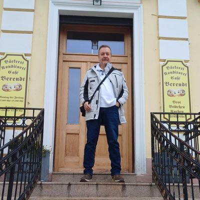 NPogede's profile picture