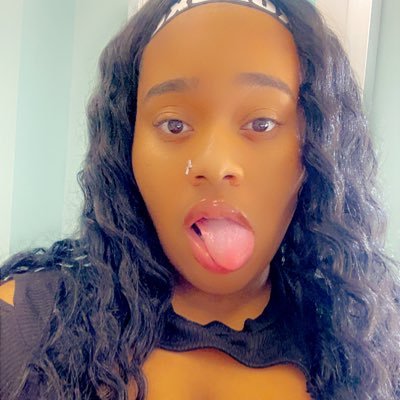 QueenSoles's profile picture