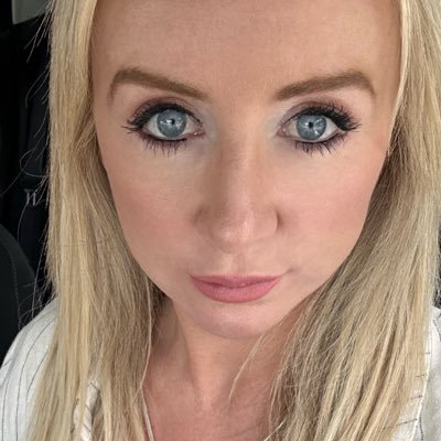 SusanSmythSL's profile picture