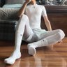 纯白色紧身控玩家 profil fotoğrafı