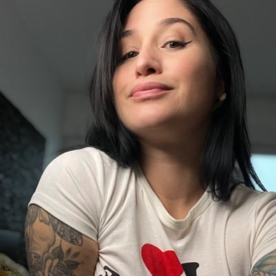 omgfraumeier's profile picture