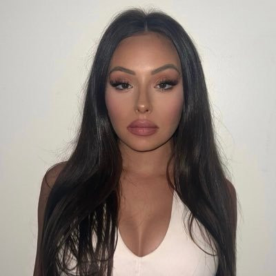 YAMINA's profile picture