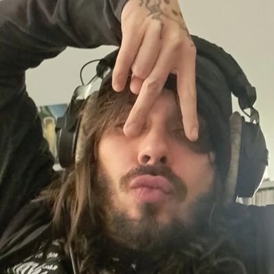 errwalou's profile picture