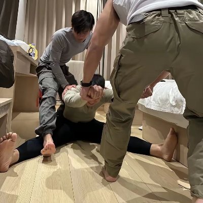 专业狠踢踩有v群's profile picture