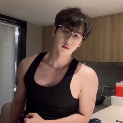 hushangnanshen's profile picture