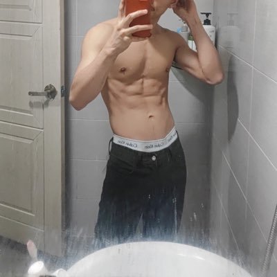 TB333313's profile picture