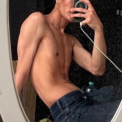 e_eggys's profile picture