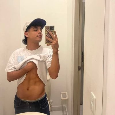 mian3020's profile picture