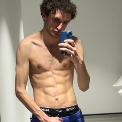 master kyle 2k RT X RT 🇬🇧 size 10 🦶's profile picture