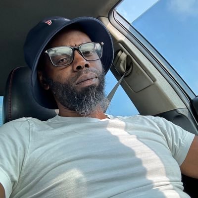 pook2301's profile picture