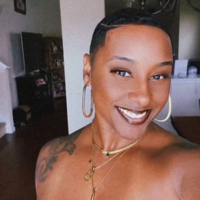 BeeLaJewel's profile picture
