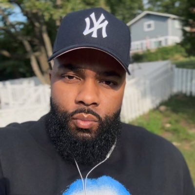 iamphella's profile picture