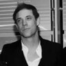 Mikel Jollett 的头像