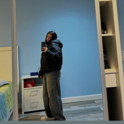 romiv's profile picture