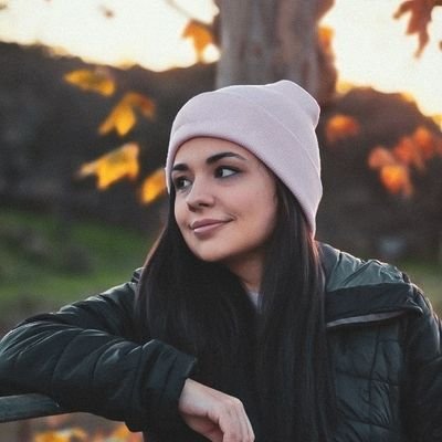 𝕰𝖑𝖊𝖓𝖆 𝕱𝖊𝖛𝖊𝖗 🍁's profile picture