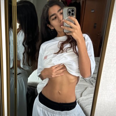 lunasilverx's profile picture