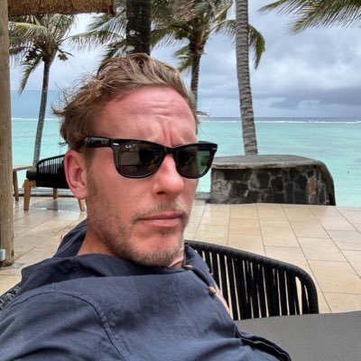 Laurence Fox's profile picture