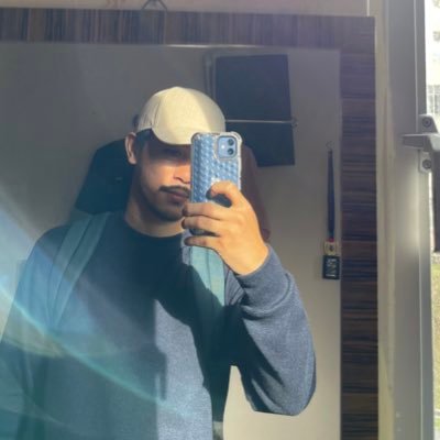 ceo of selfie's profile picture