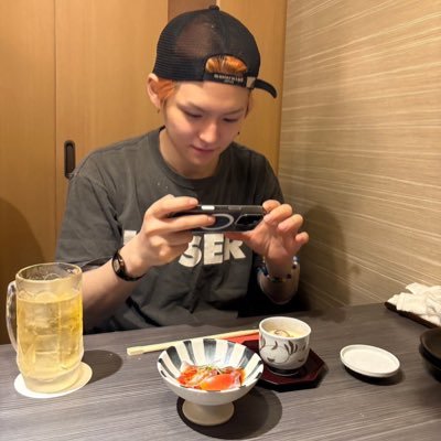 충전's profile picture