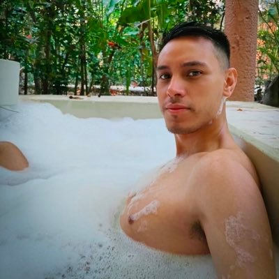 Adrian Fernando's profile picture