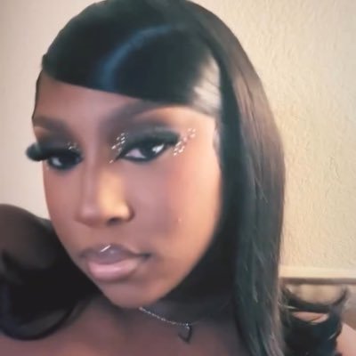 lyric b ♡'s profile picture