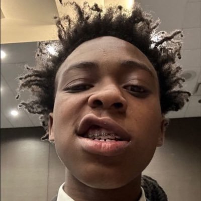 someprettyleooo ๐ธ๐ฟ.'s profile picture