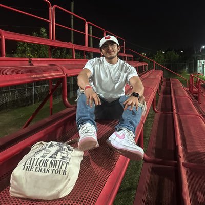 b de bellako's profile picture