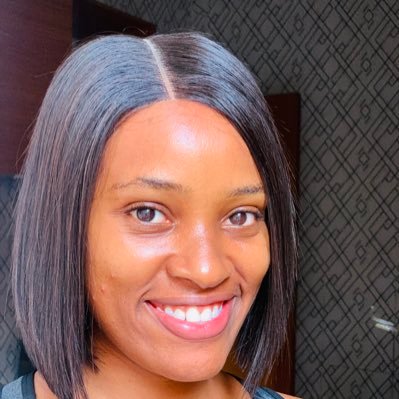 Esther290354929's profile picture