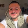 Adrián profil fotoğrafı