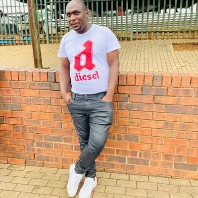 SIZWEPHONIK's profile picture