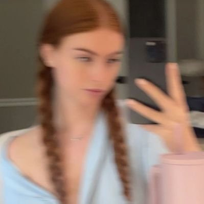 1Aliyakhan's profile picture
