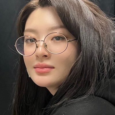 yseyesyse's profile picture
