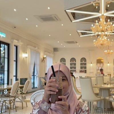 izx's profile picture