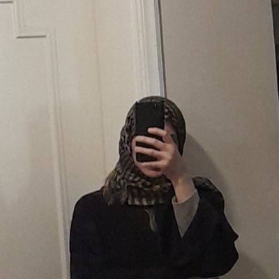 eemaanishere's profile picture