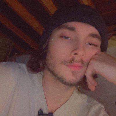 Sexyguy82541352's profile picture