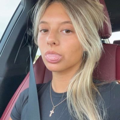 Rina's profile picture