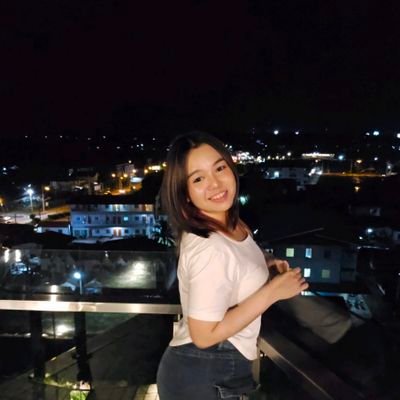 Dernis Away's profile picture