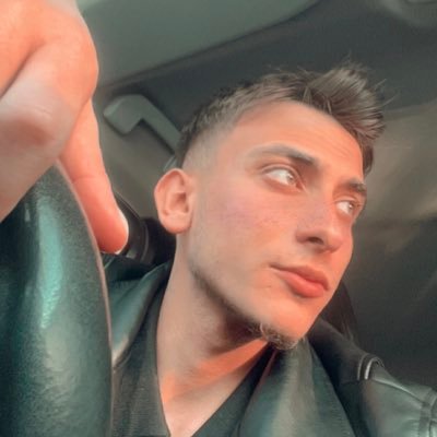 D A N T E's profile picture